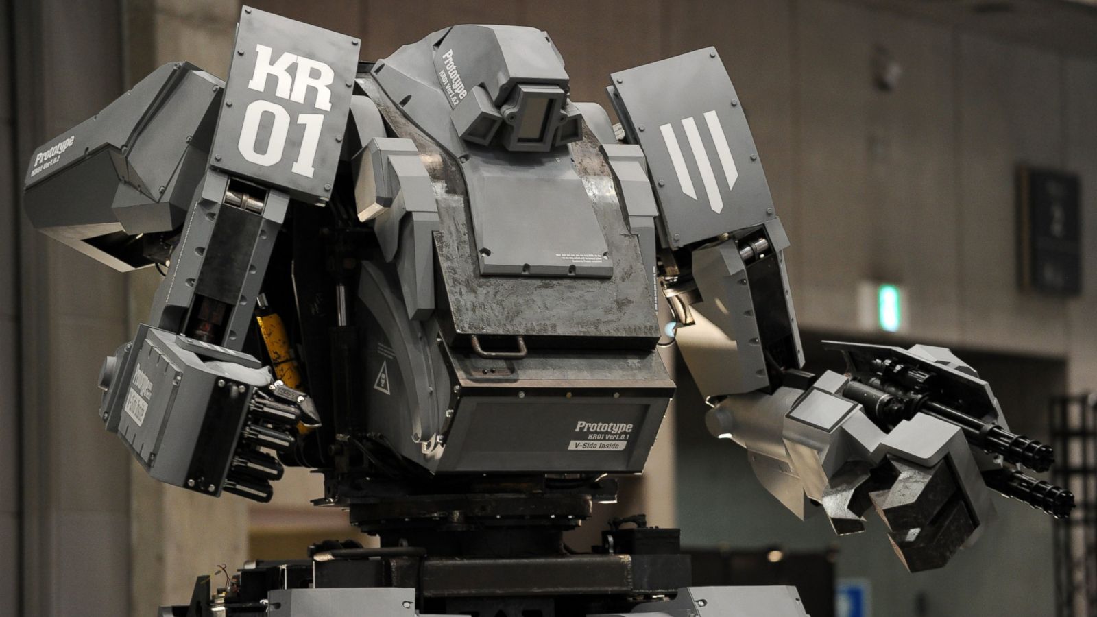 ロボット 海外にて購入 1点ものです。激レアです Amazonで買える乗降可能巨大ロボット“KURATAS by 水道橋重工” | とある